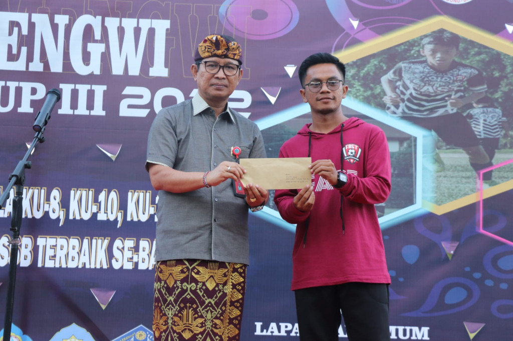 Sekda Adi Arnawa Hadiri Penutupan Fast Putra Mengwi Cup III 2022